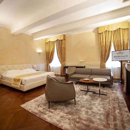 Hotel Rua Frati 48 In San Francesco โมดินา ภายนอก รูปภาพ