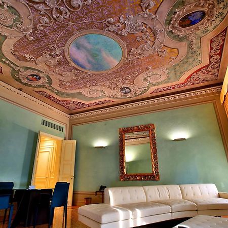 Hotel Rua Frati 48 In San Francesco โมดินา ภายนอก รูปภาพ