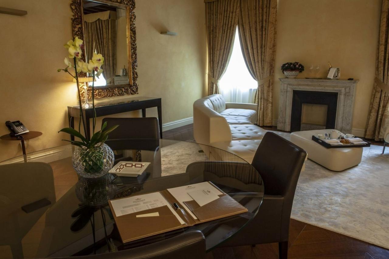 Hotel Rua Frati 48 In San Francesco โมดินา ภายนอก รูปภาพ
