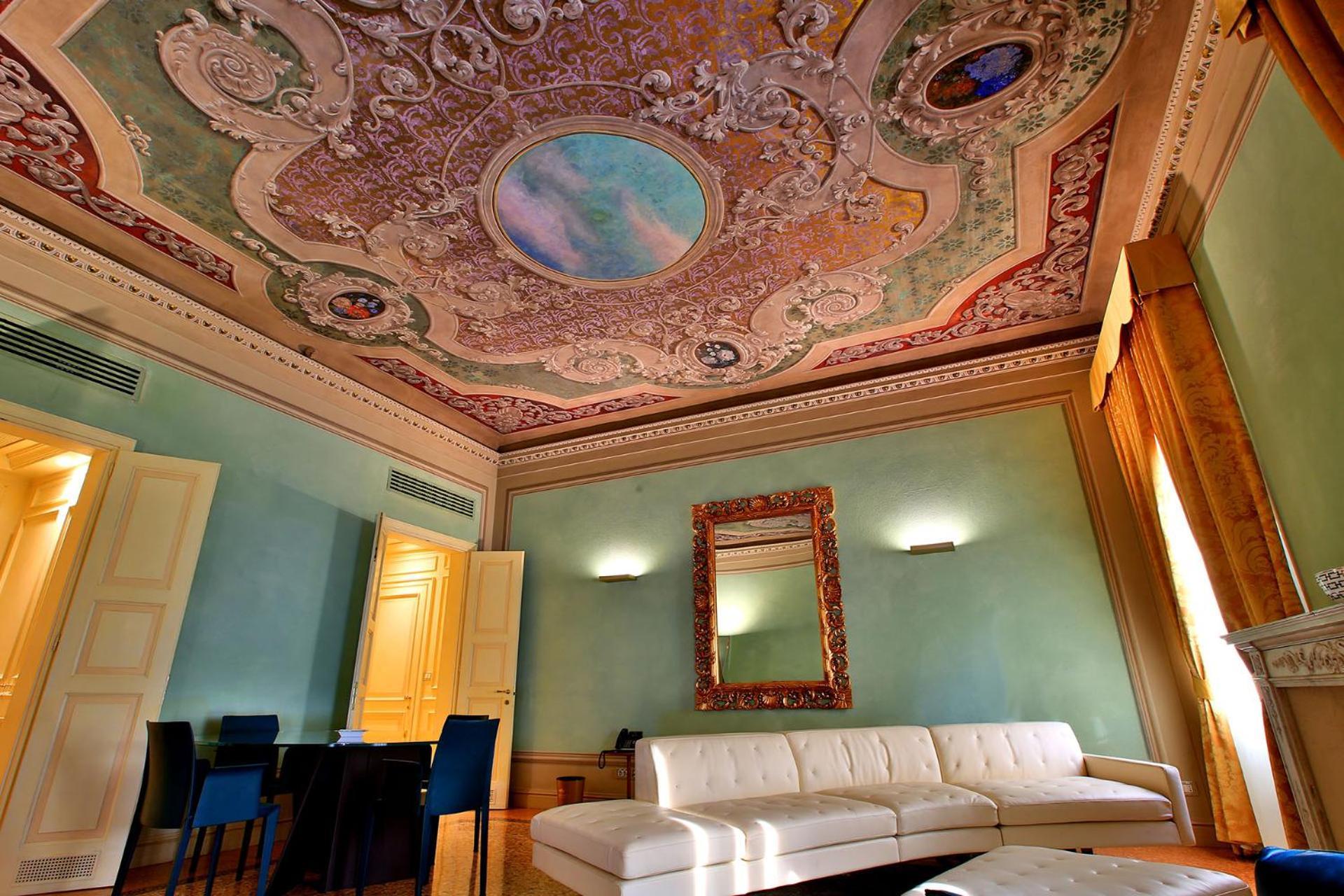 Hotel Rua Frati 48 In San Francesco โมดินา ภายนอก รูปภาพ