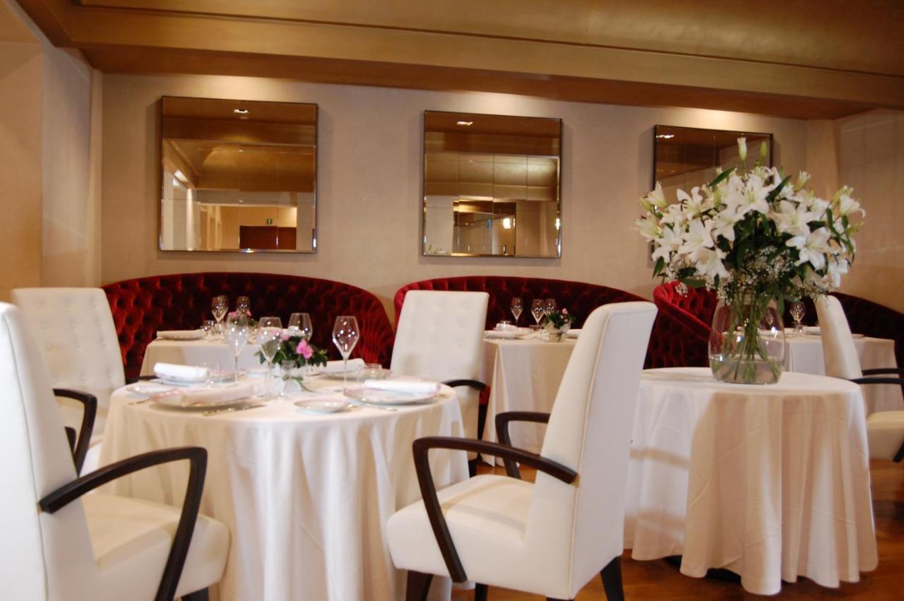 Hotel Rua Frati 48 In San Francesco โมดินา ภายนอก รูปภาพ
