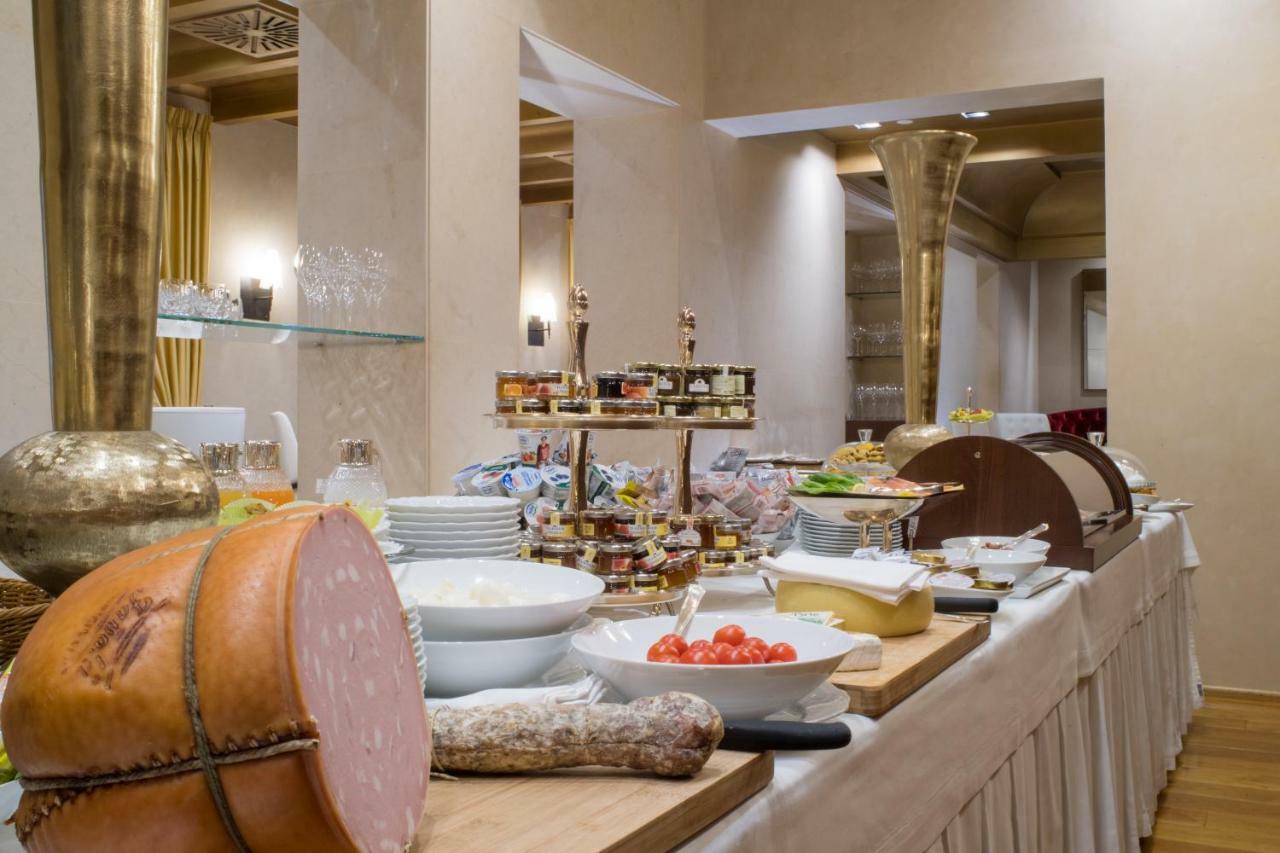 Hotel Rua Frati 48 In San Francesco โมดินา ภายนอก รูปภาพ