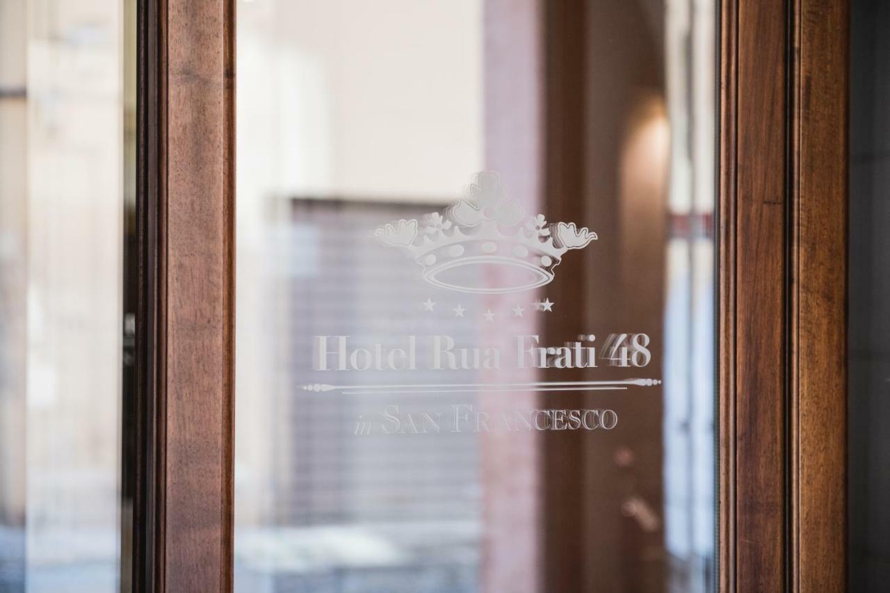 Hotel Rua Frati 48 In San Francesco โมดินา ภายนอก รูปภาพ