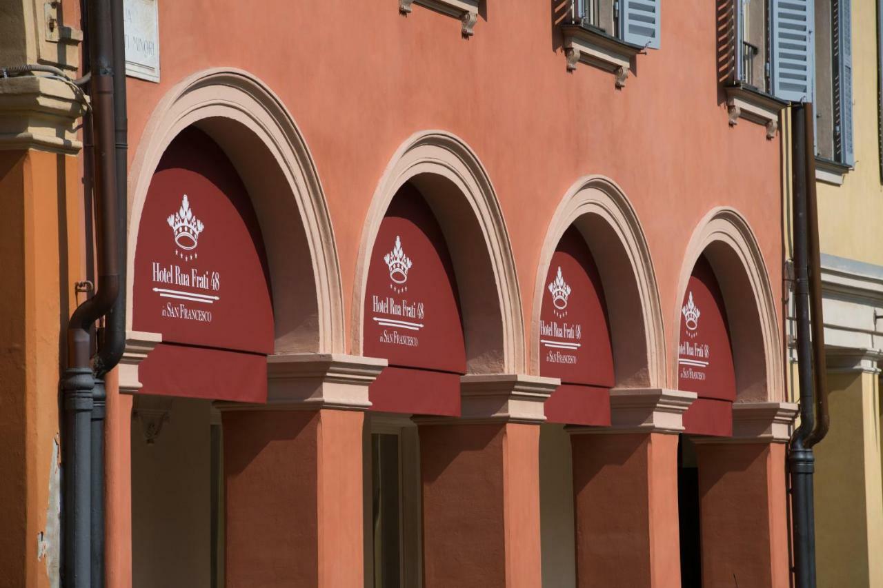 Hotel Rua Frati 48 In San Francesco โมดินา ภายนอก รูปภาพ