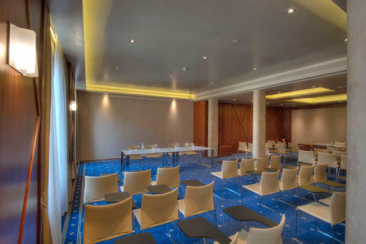 Hotel Rua Frati 48 In San Francesco โมดินา ภายนอก รูปภาพ